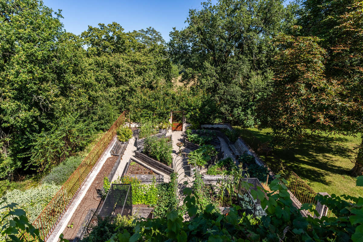 Maison à SAINTE-COLOMBE-DE-VILLENEUVE