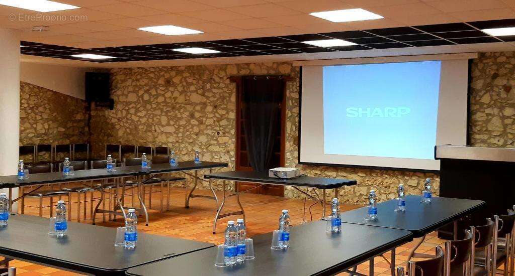 Commerce à BARCELONNE-DU-GERS