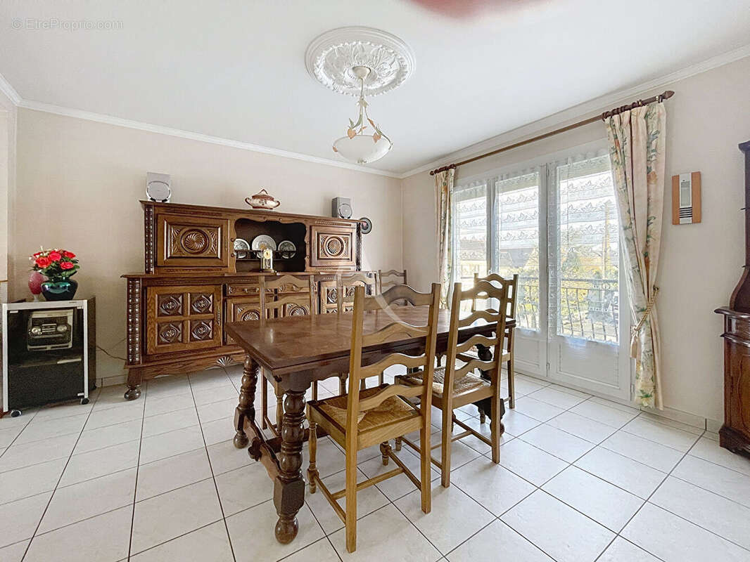 Maison à BOUCHEMAINE