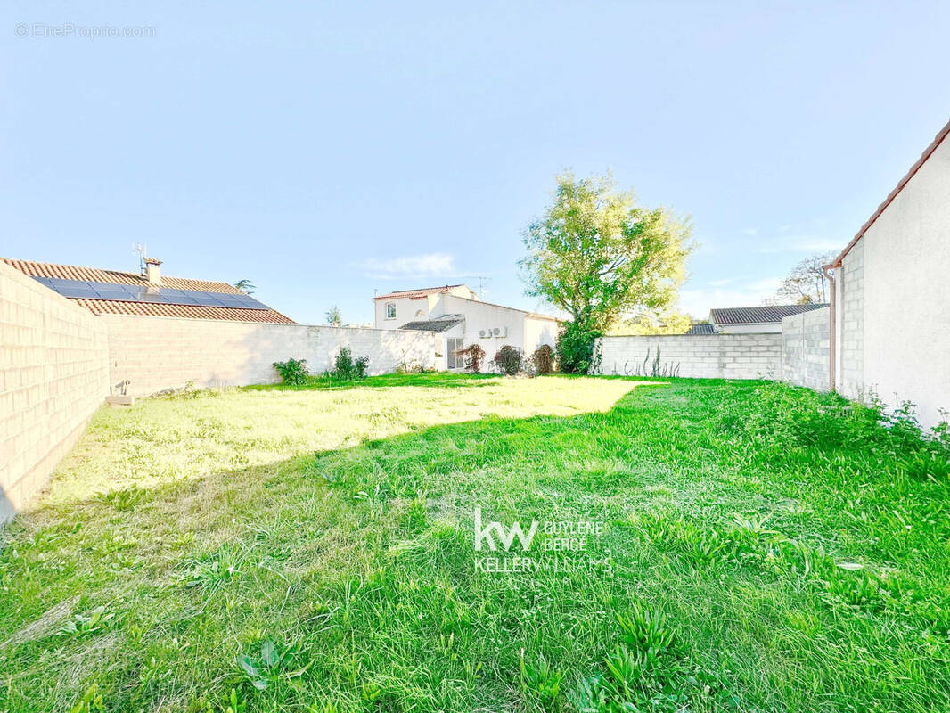 Terrain à BAILLARGUES