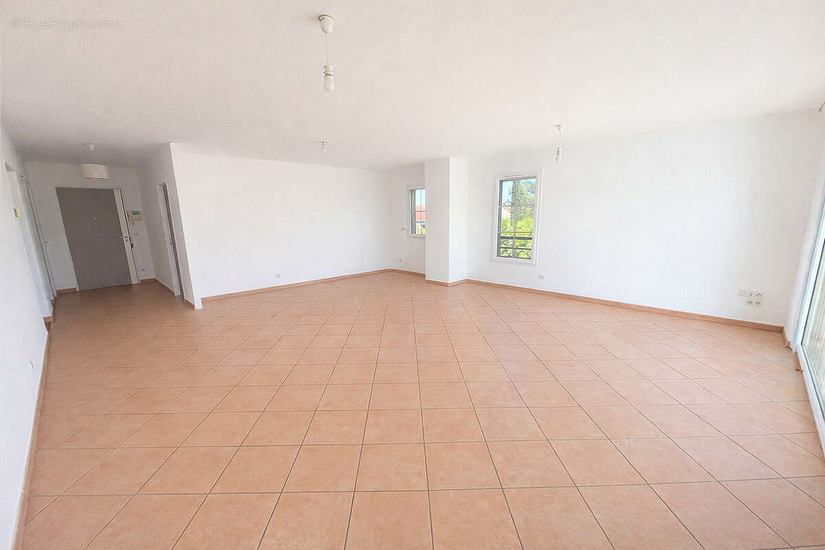 Appartement à MONTELIMAR