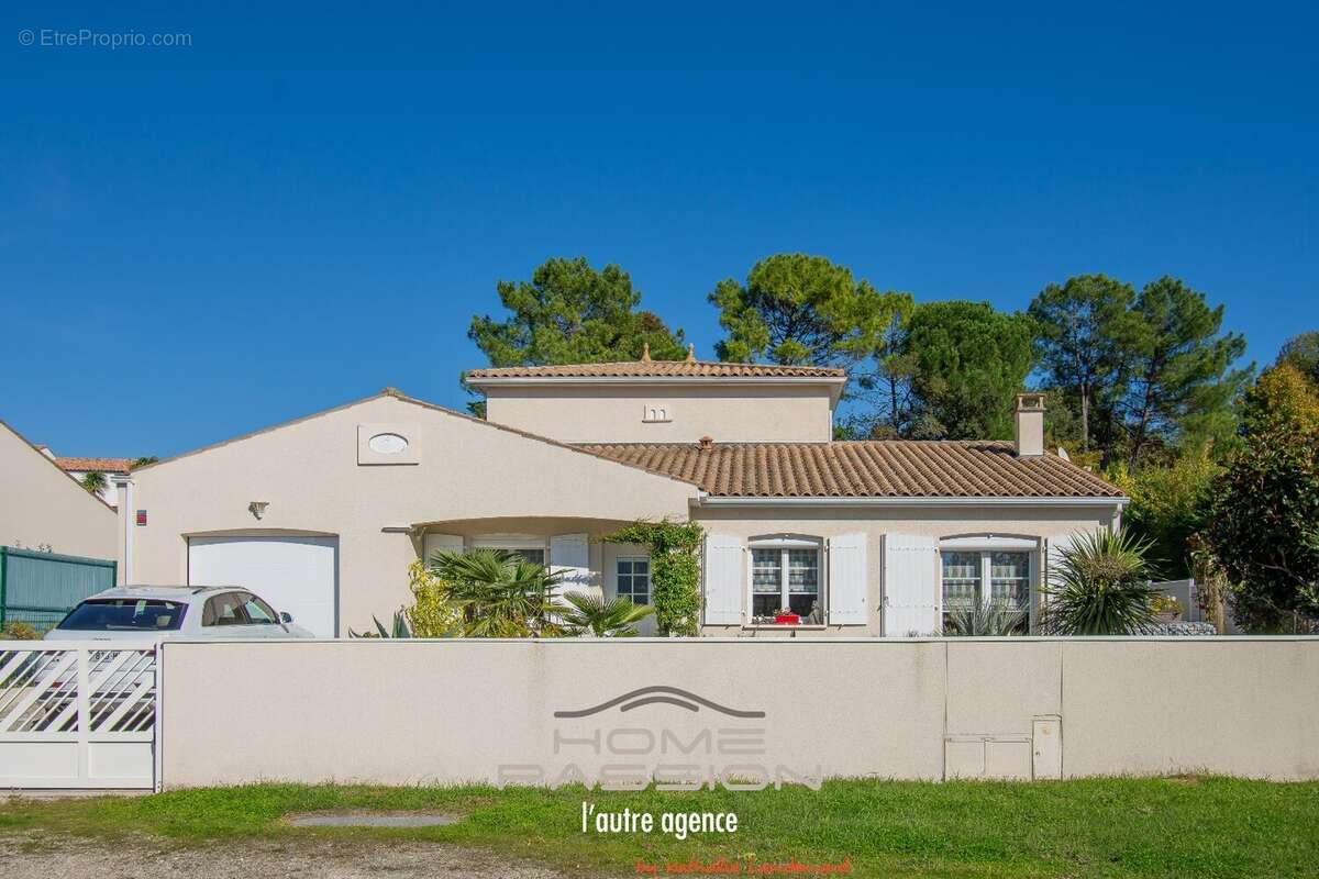 Maison à LES MATHES