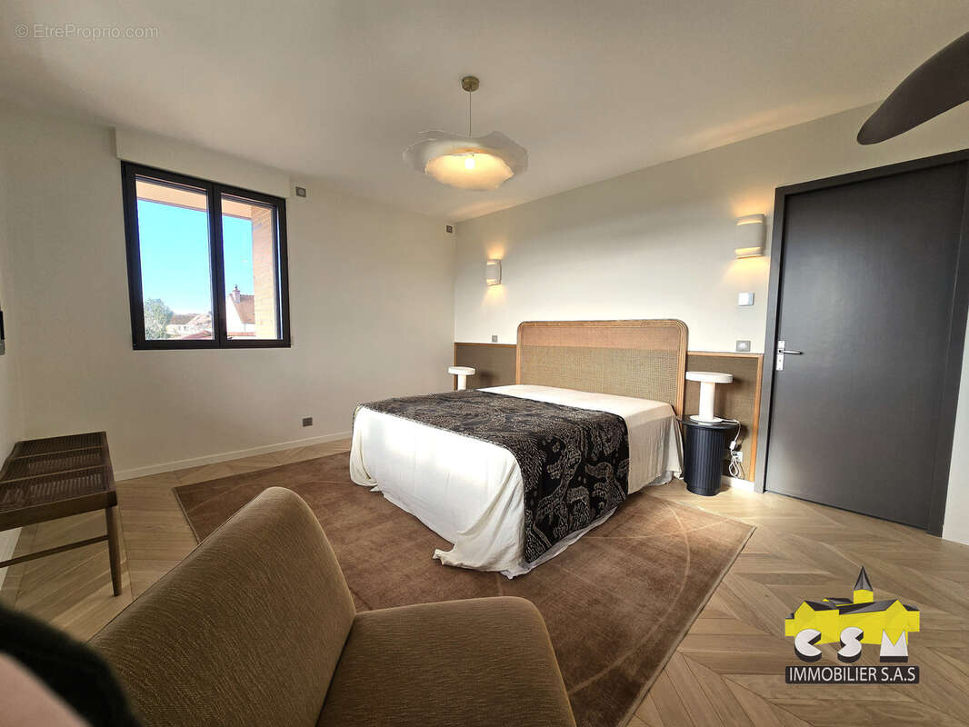 Maison à MAGNY-LE-HONGRE