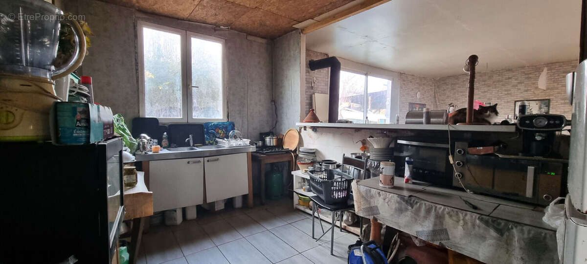 Maison à CAMBRONNE-LES-RIBECOURT