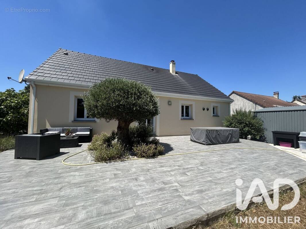 Photo 1 - Maison à NEUVY-EN-SULLIAS