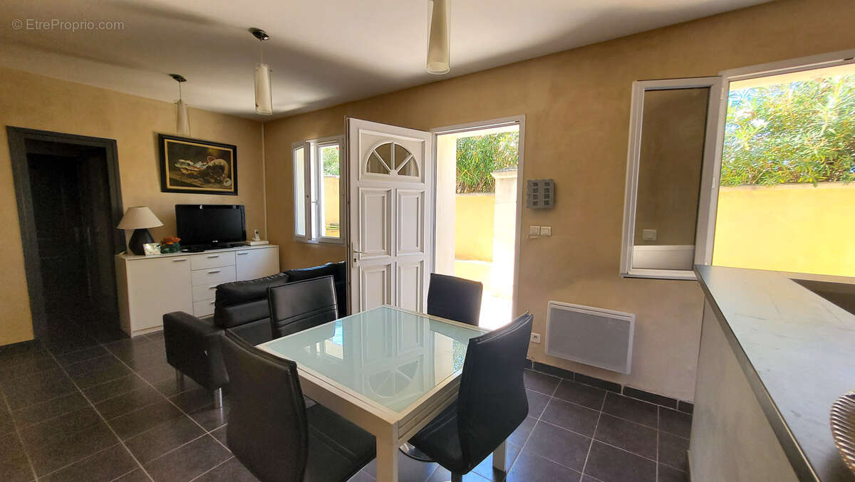Maison à ENSUES-LA-REDONNE