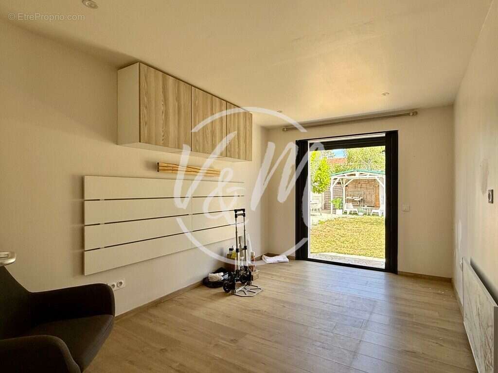 Maison 110 m² à Ares  - photo 8