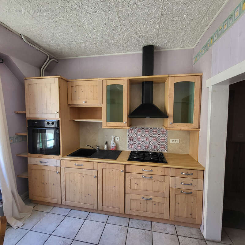 Immeuble RIOM-ES-MONTAGNES, idéal investisseur - photo 11