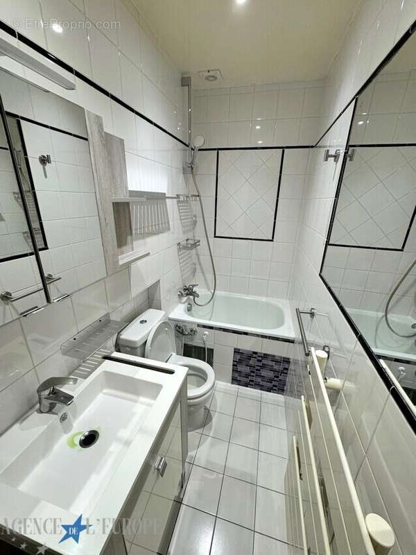 Appartement à PARIS-10E