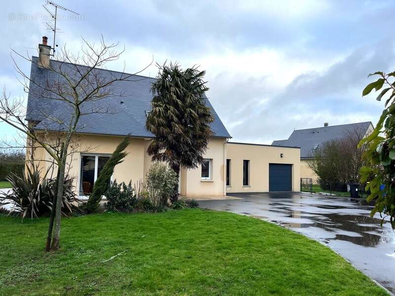 Maison à NOYERS-BOCAGE