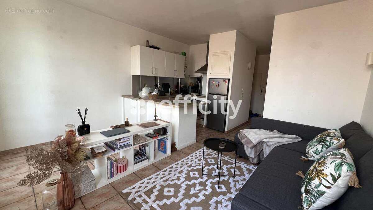 Appartement à MARSEILLE-8E