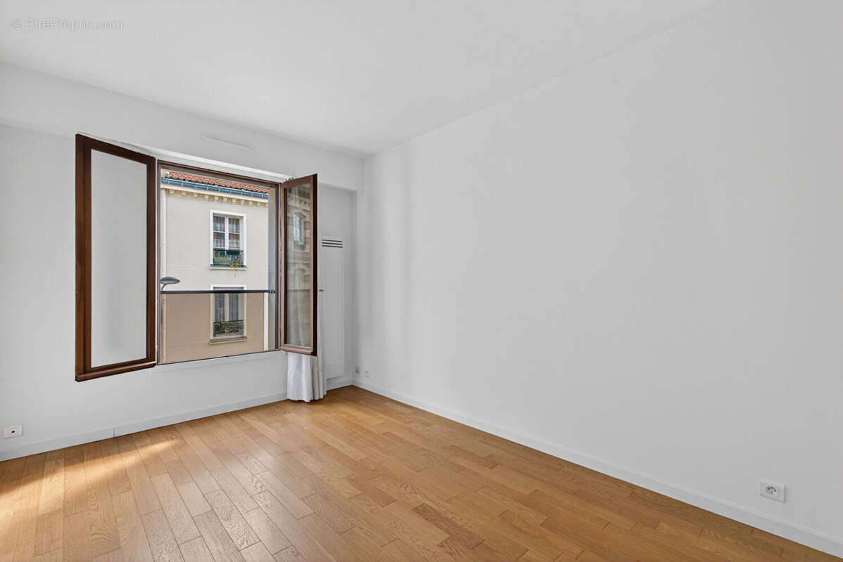 Appartement à PARIS-20E