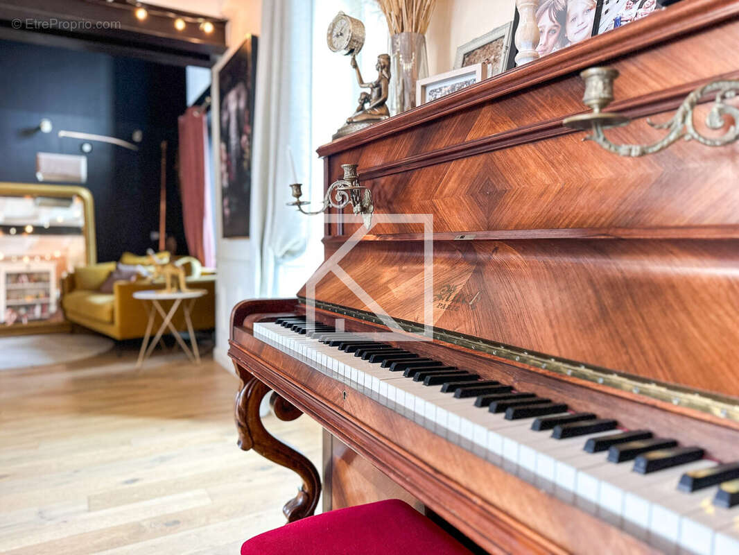 Maison 143 m² à La Varenne  - photo 6