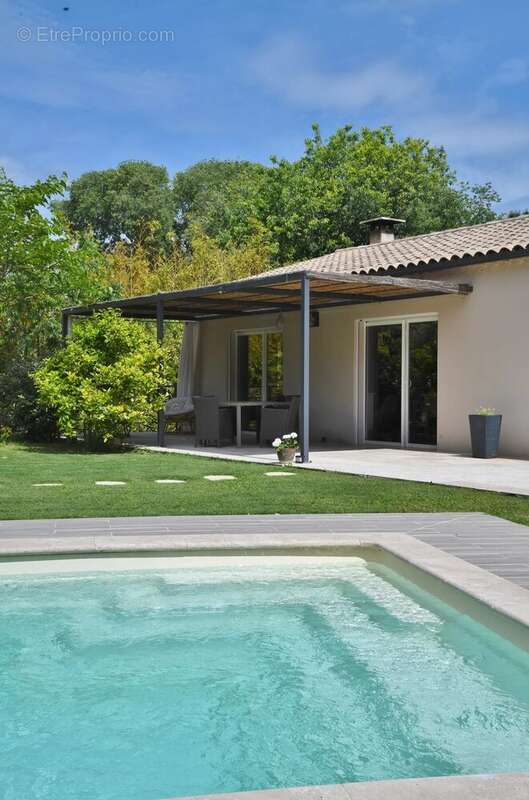 Maison à UZES