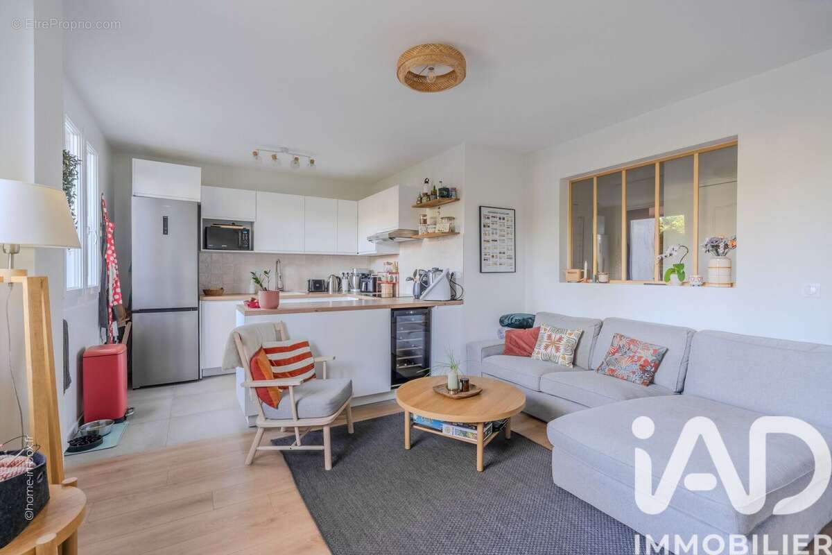 Photo 3 - Appartement à SAINT-MAUR-DES-FOSSES