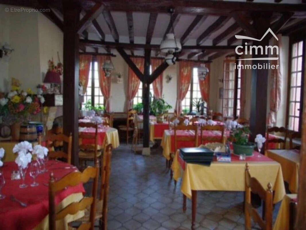 Appartement 1166 m² à Rogny-Les-Sept-Ecluses  - photo 4
