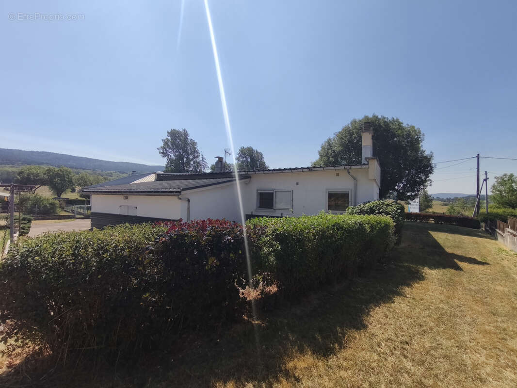 maison de plain pied sur 1700m2 de terrain - photo 16