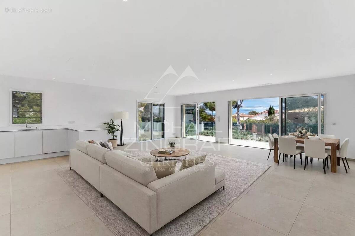 Maison à CAVALAIRE-SUR-MER