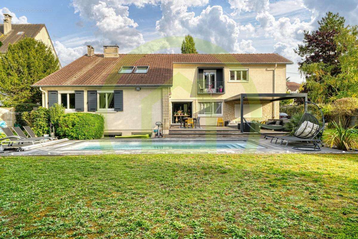 Maison à L&#039;ISLE-ADAM