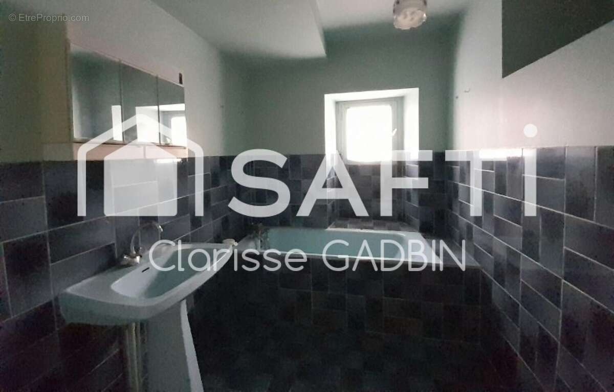 Maison 71 m² à Challain-La-Potherie  - photo 8