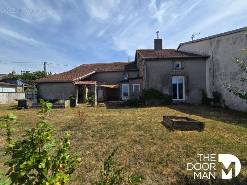 Maison à BREUVANNES-EN-BASSIGNY