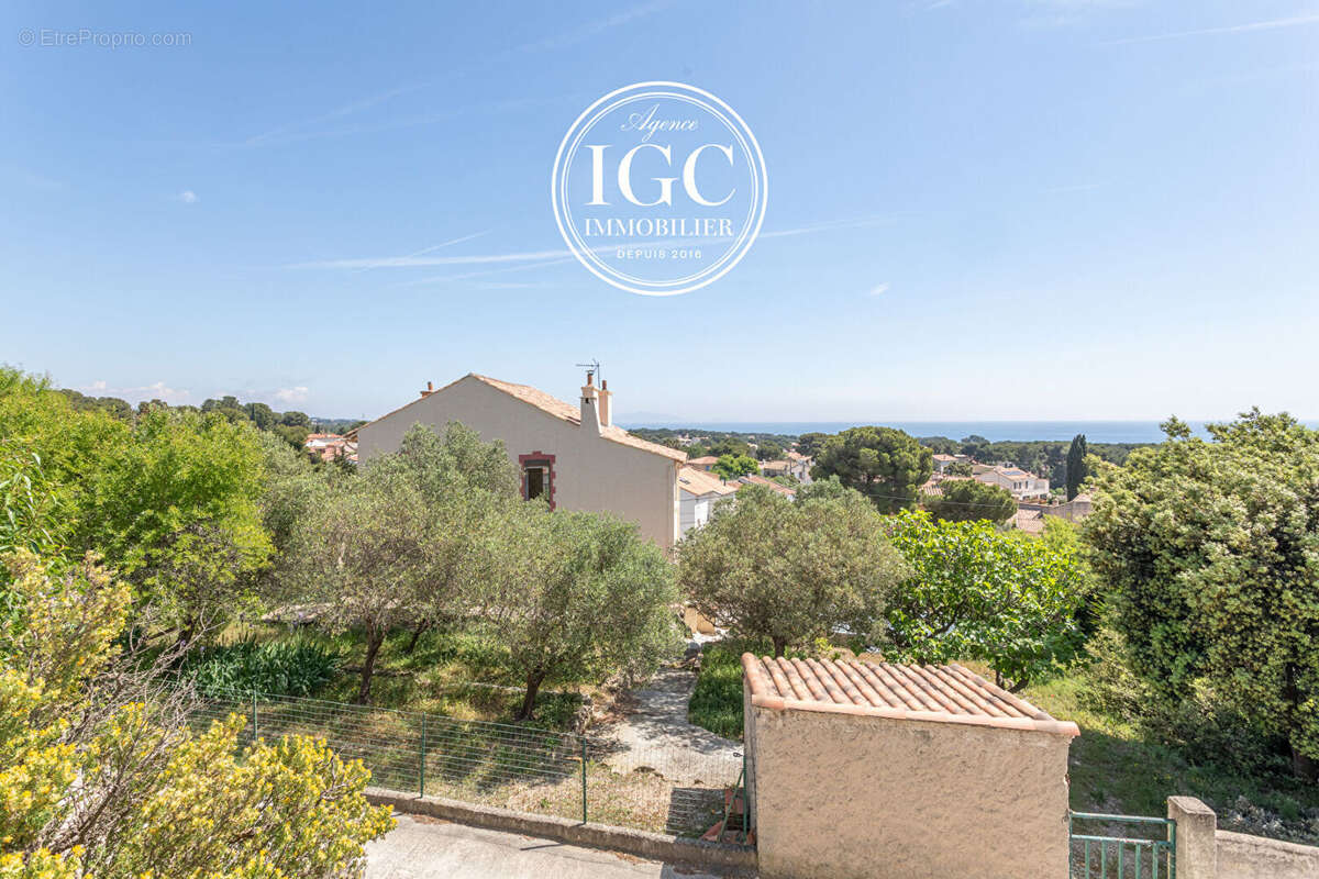 Appartement type 3 / 134 m²  / terrain 460 m² / 2 garages - photo 2