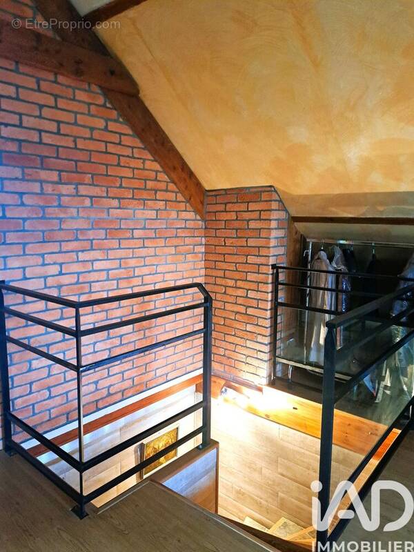 Photo 1 - Maison à LE CHATELET-SUR-RETOURNE