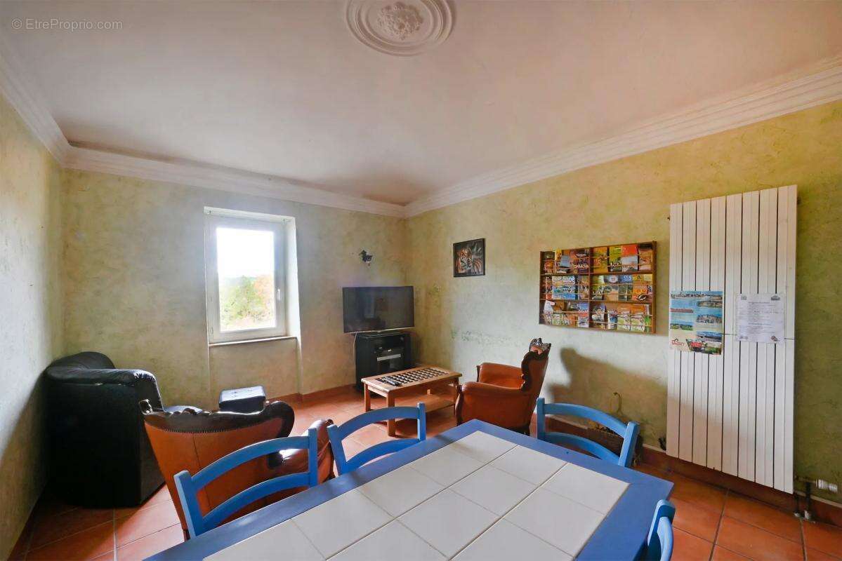 Maison à SAINT-ALBAN-AURIOLLES