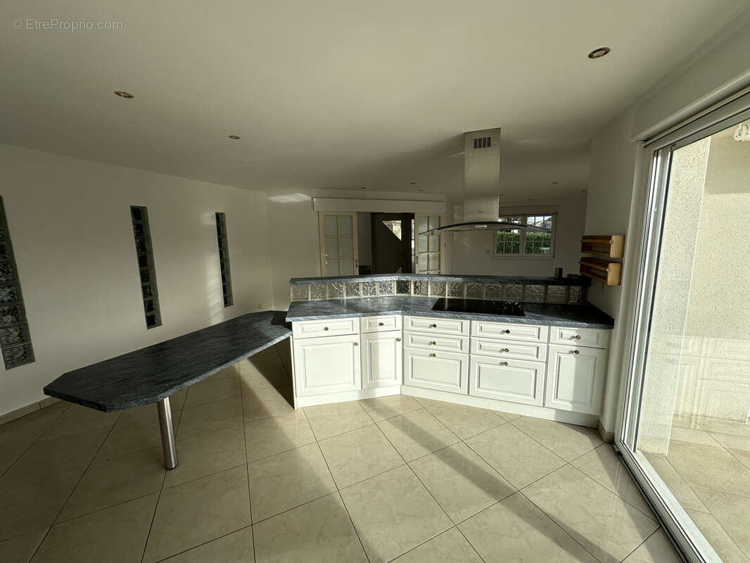 Maison à COURCELLES-CHAUSSY