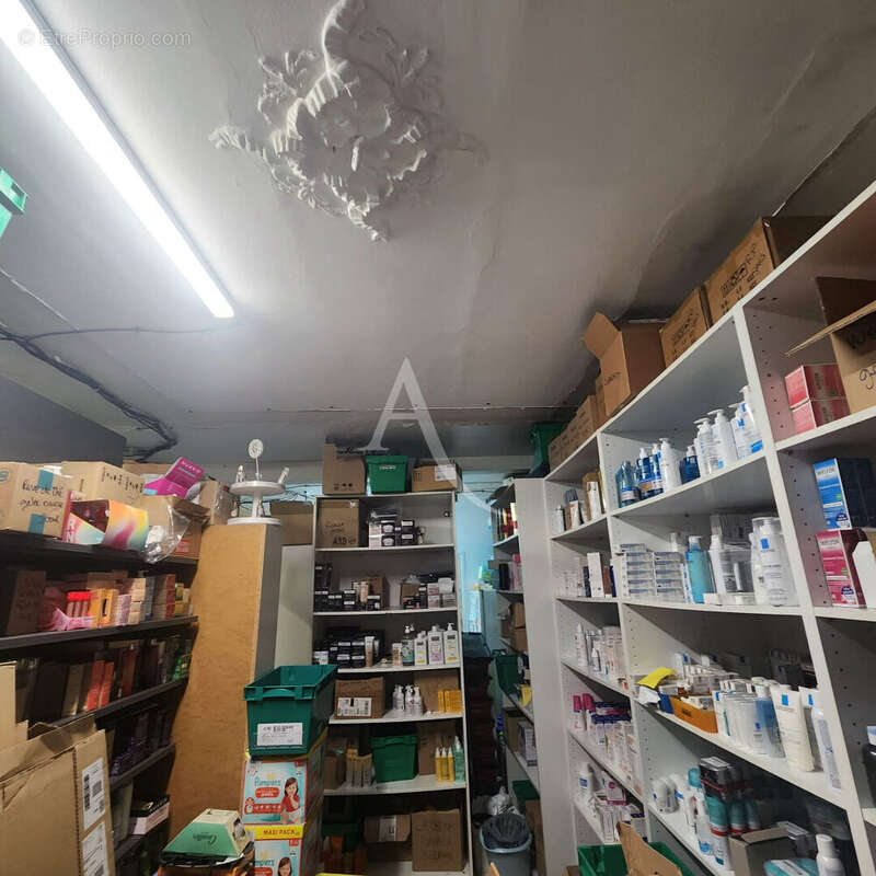 Commerce à PARIS-19E