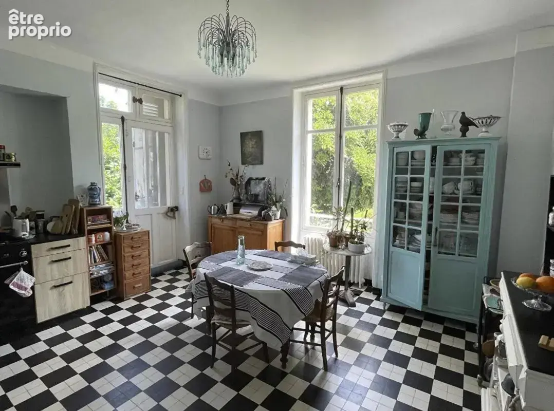 Maison  de maitre Pouillon  376 m2 Centre Village - photo 4