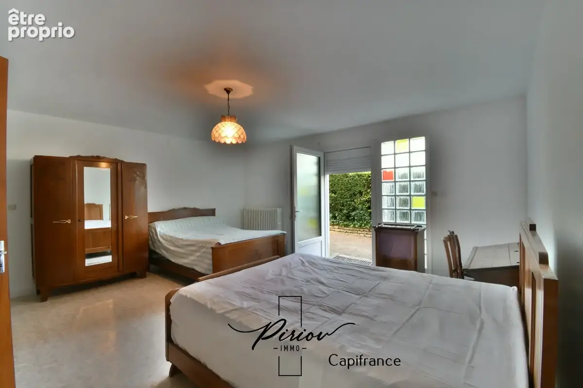 Maison familiale au coeur de Doué la Fontaine - Potentiel de 6 chambres - photo 14