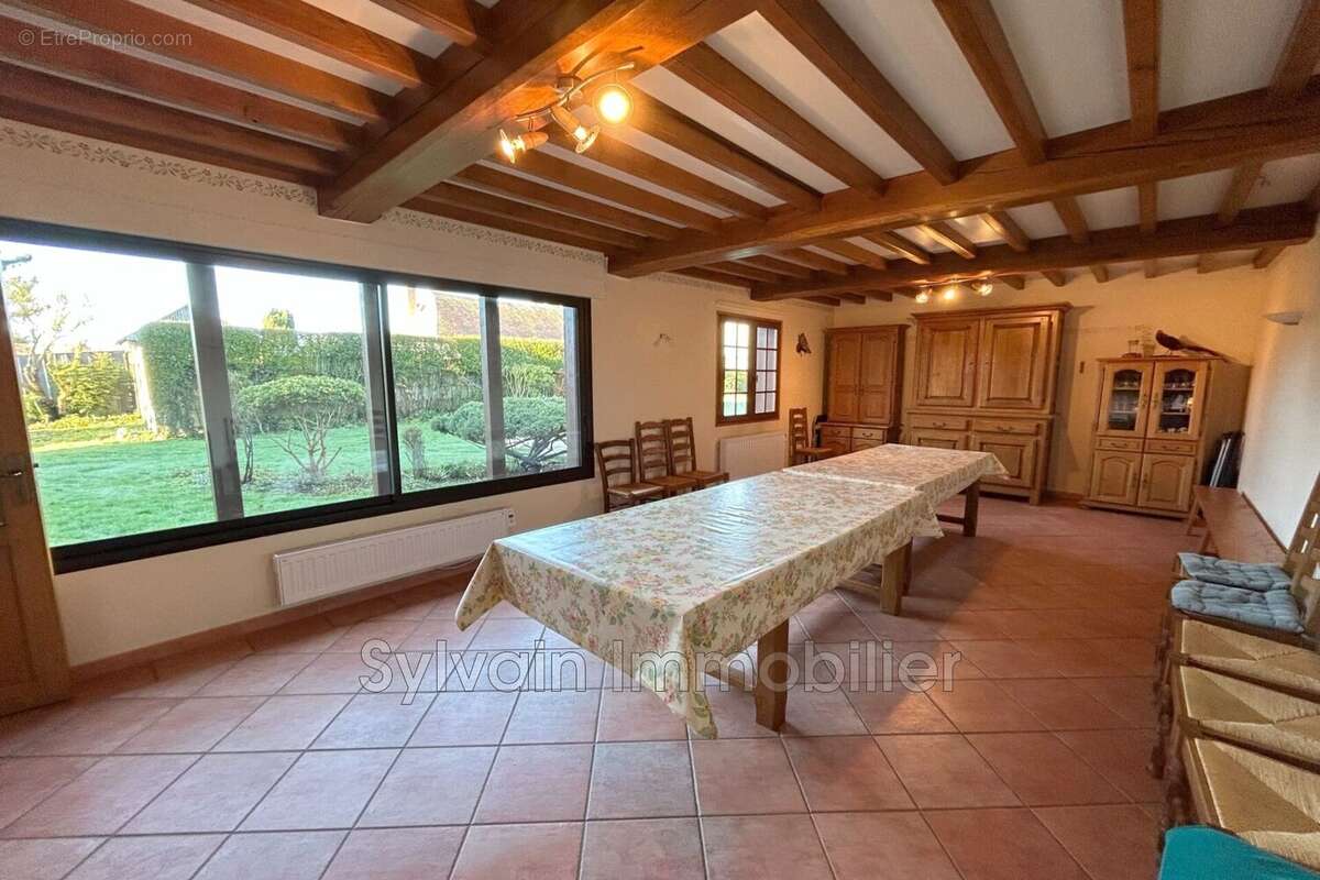 Maison à FORMERIE
