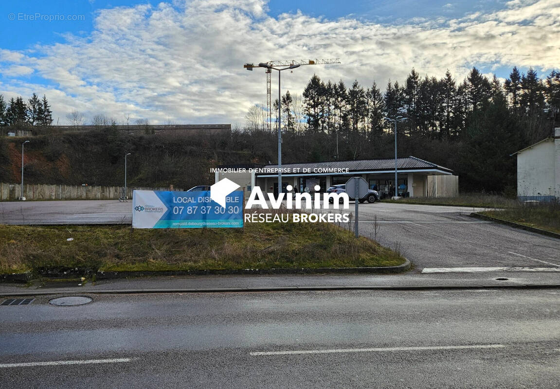 Commerce à LA CLAYETTE