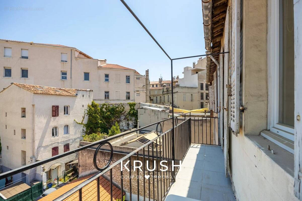 Appartement à MARSEILLE-6E