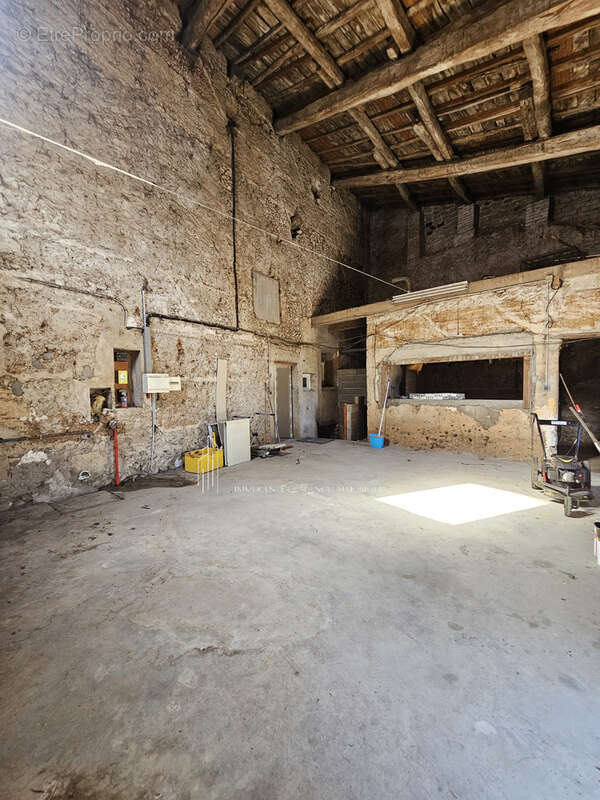 Maison à ANNEYRON