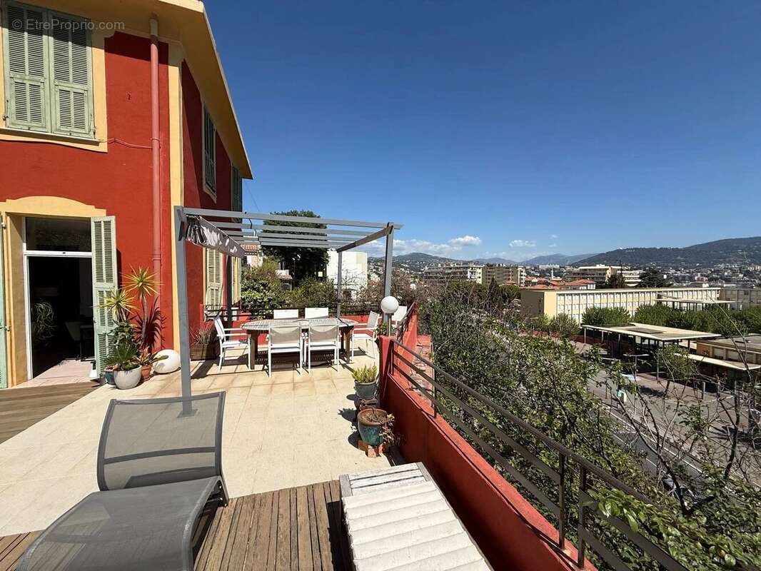 Appartement à NICE