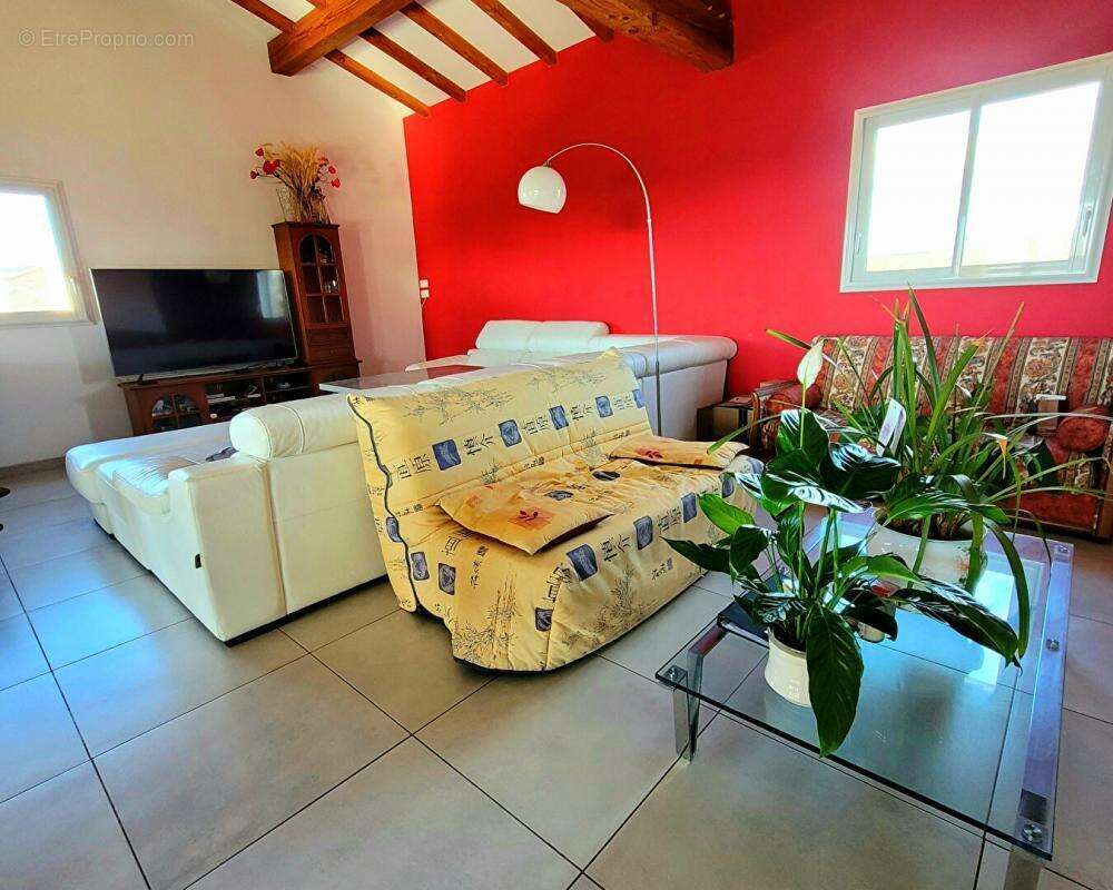 Maison à VALLON-PONT-D'ARC