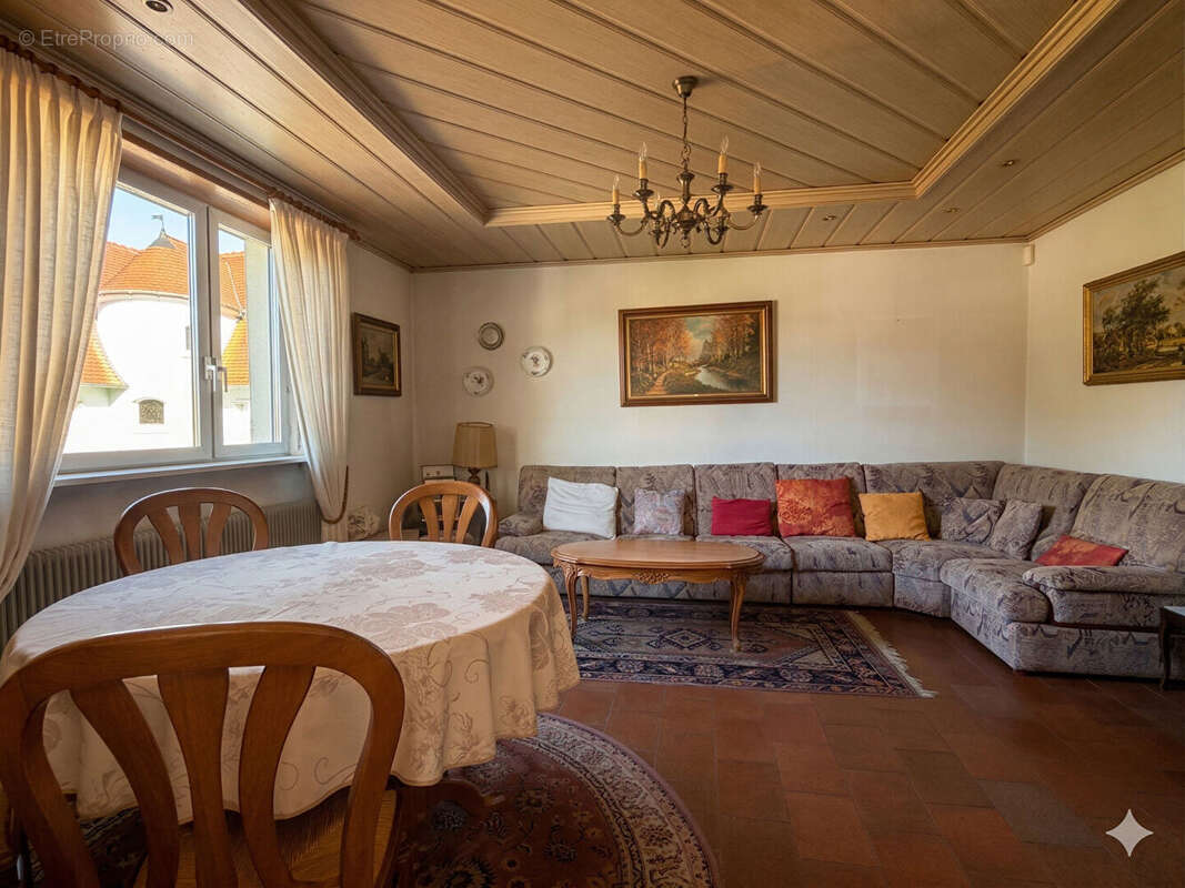 Krautergersheim - Maison familiale de caractère -135 m² sur 13 ares - photo 8