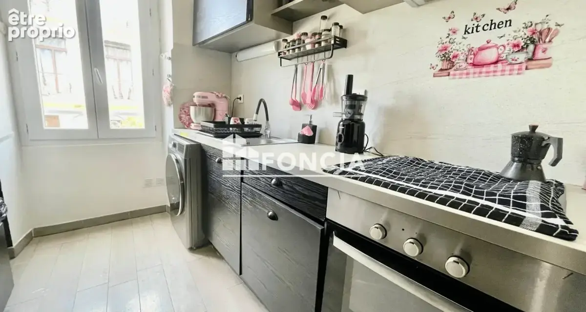 POUR INVESTIR : Immeuble de 3 logements à Saint-Félix-de-Lodez - photo 3
