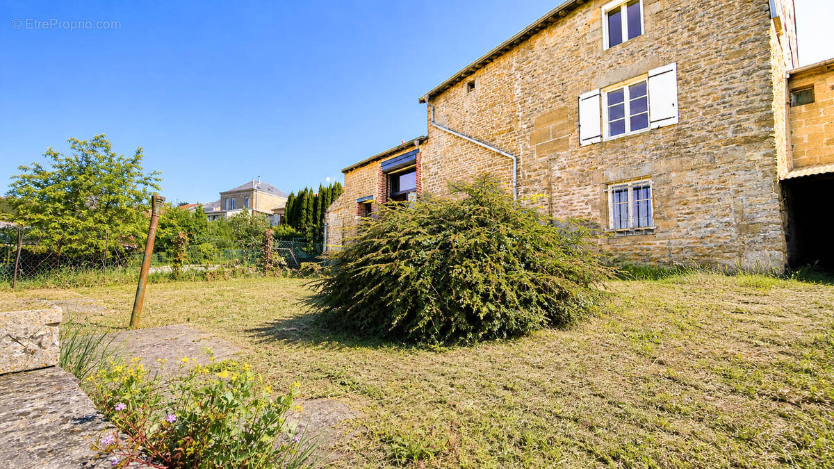 Maison à AIGLEMONT