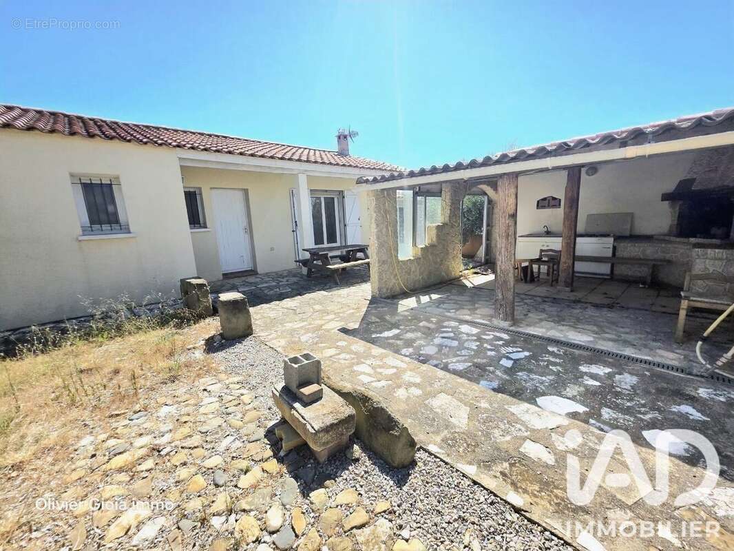 Maison 95 m² à Argeliers  - photo 2