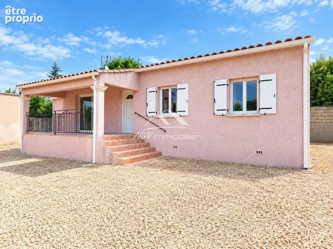 Maison à LEZAN