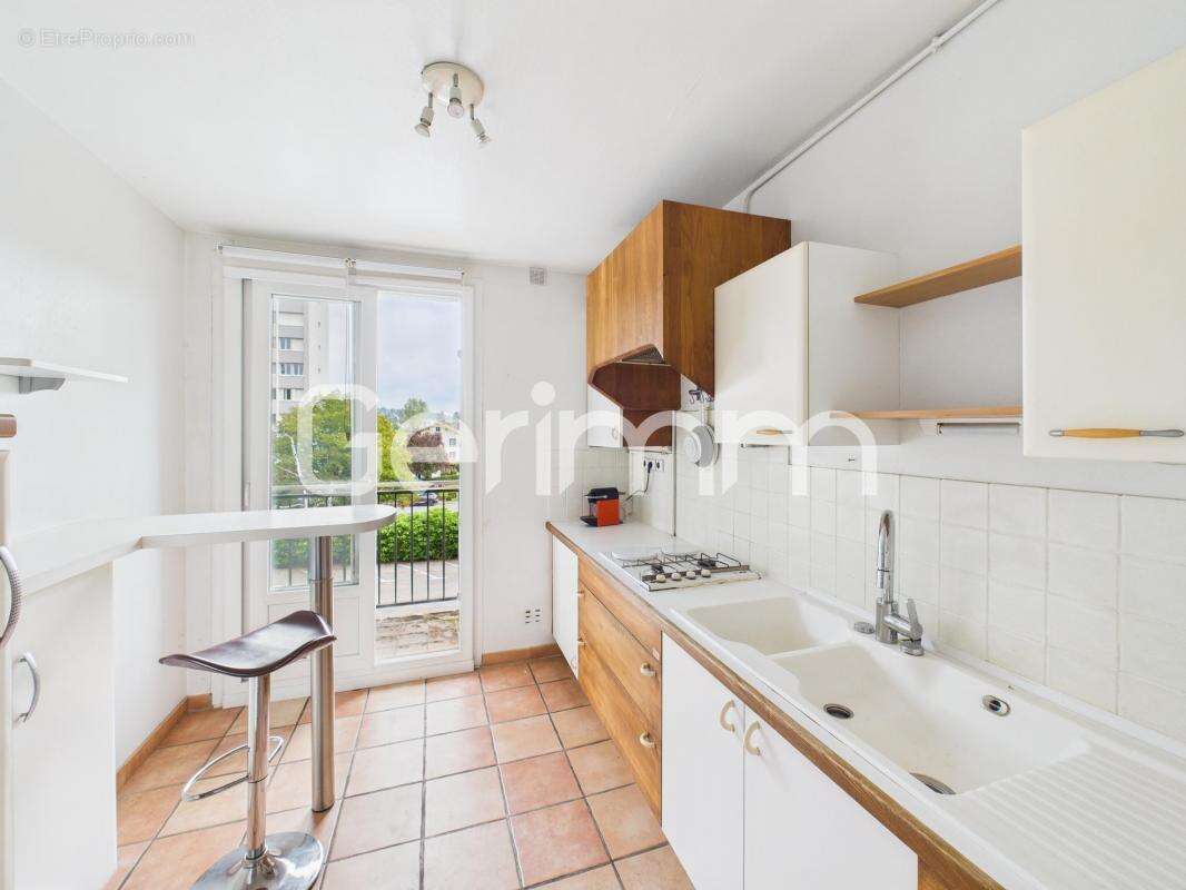 Appartement à MEYLAN