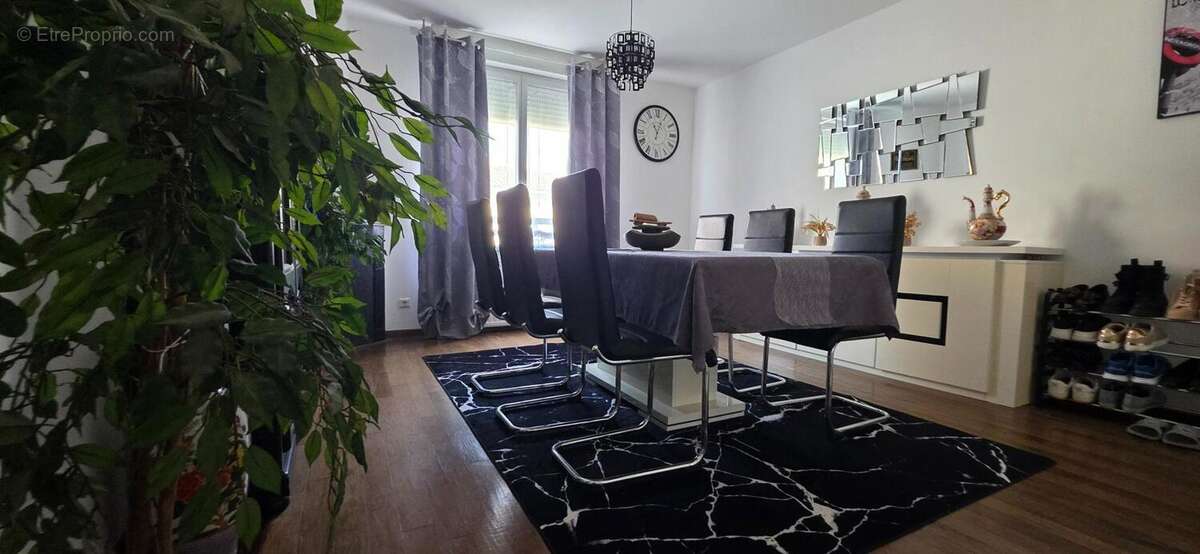 Photo 8 - Maison à JUNIVILLE