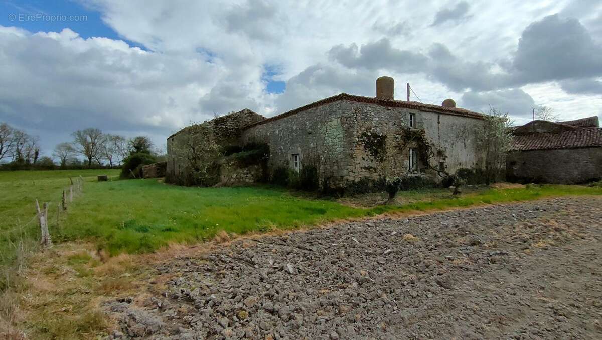 Maison à LA VERRIE