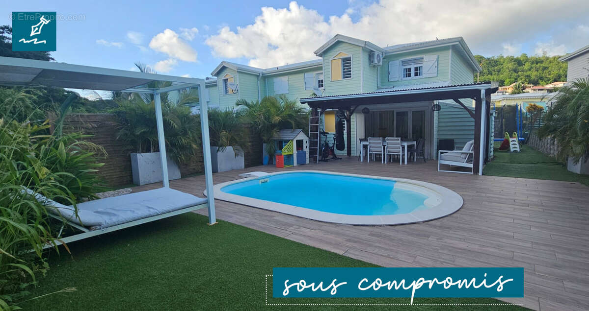 Maison à LES TROIS-ILETS