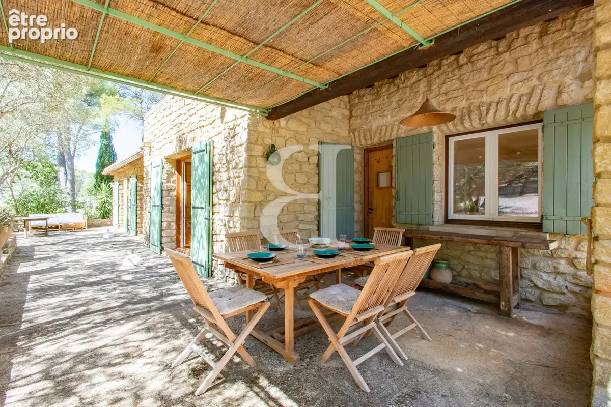 Maison 6 pièces 187 m² à vendre à Saint-Etienne-Du-Gres (13103) - photo 5