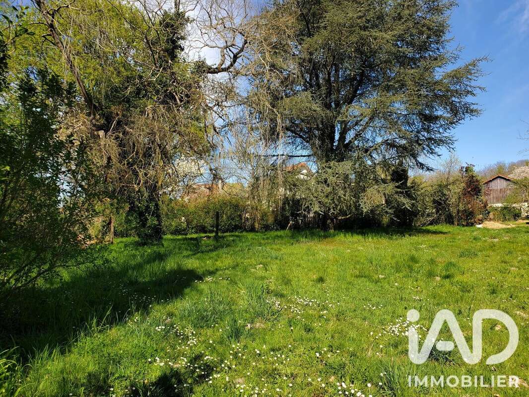 Terrain 2546 m² à Samoreau  - photo 2