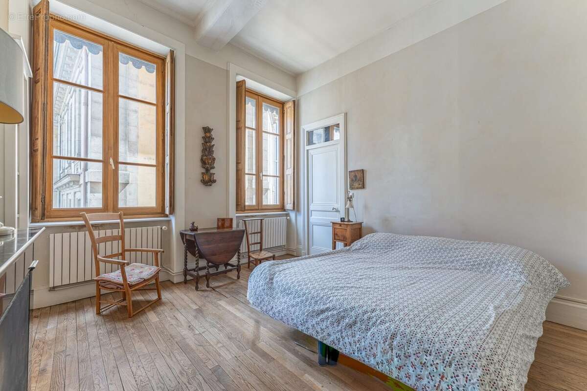 Appartement à LYON-1E